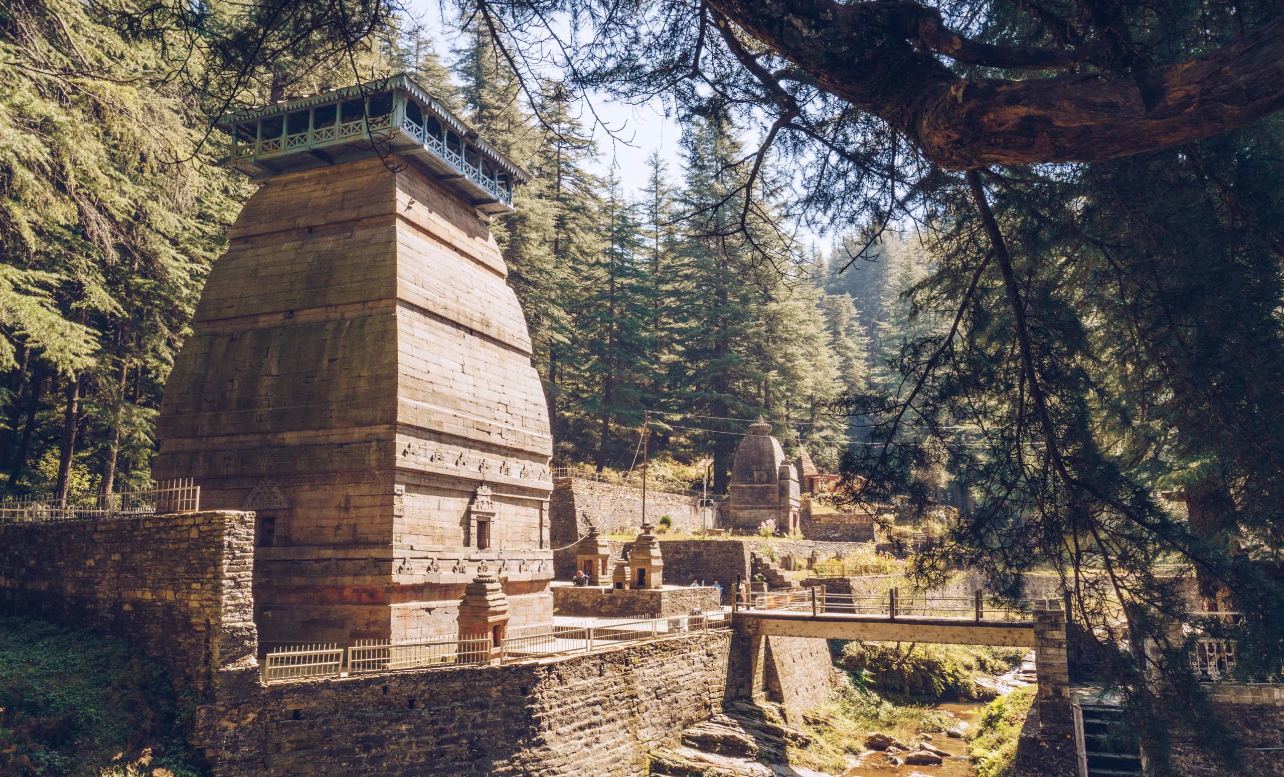 Templo Jageshwar Dham. India. Asia. Viajes de lujo en L'Artisan